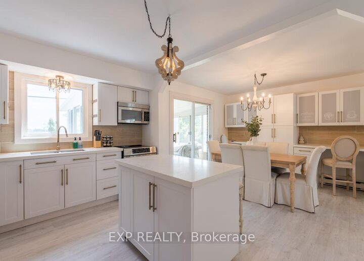 Property Photo:  150 Bayview Drive  ON K7R 3K8 