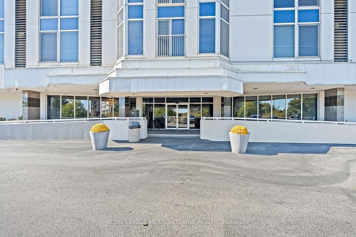 Property Photo: 190 Hespeler Road ON N1R 8B8