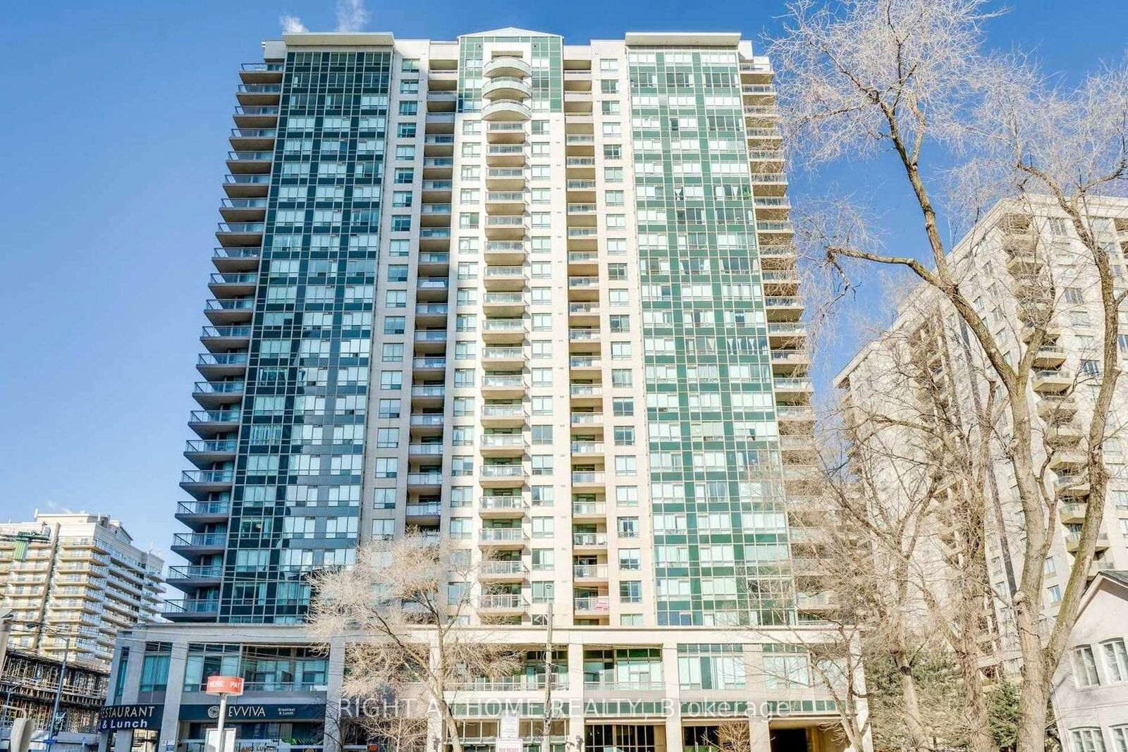 Property Photo:  18 Parkview Avenue 1507  ON M2N 7H7 