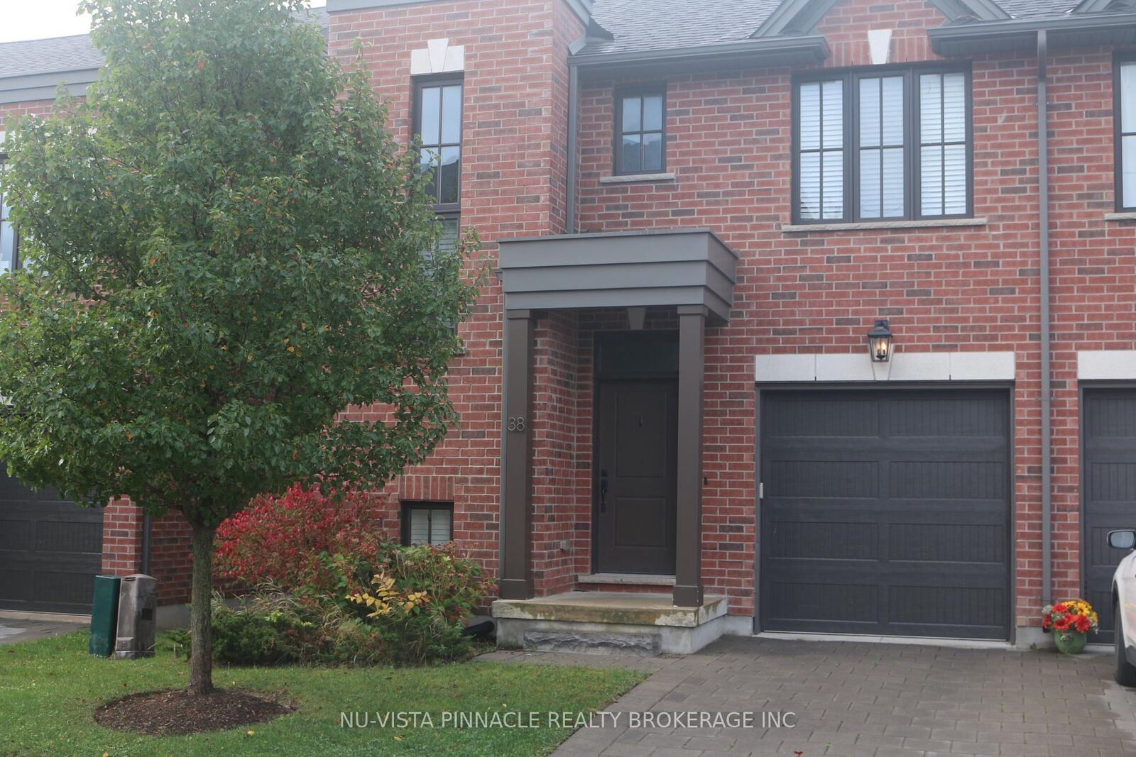 Photo de la propriété:  555 Sunningdale Road E 38  ON N5X 4B3 