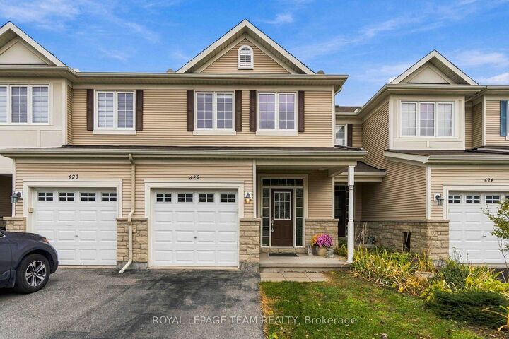 Property Photo:  622 Pepperville Crescent  ON K2M 0E8 