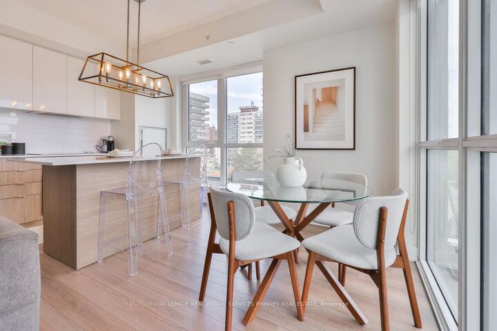Property Photo:  8 Ann Street 401  ON L5G 3E6 