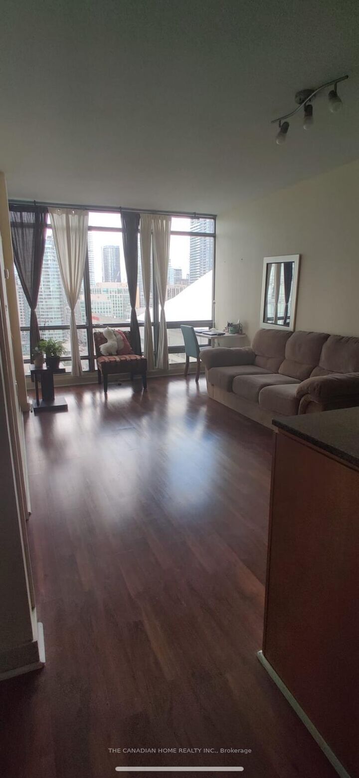 Property Photo:  5 Mariner Terrace N 2108  ON M5V 3V6 