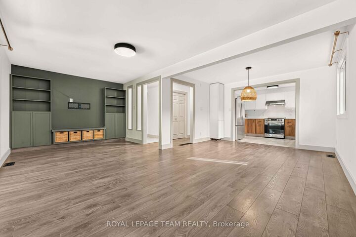 Property Photo:  204 Donald Street 1  ON K1K 1M8 