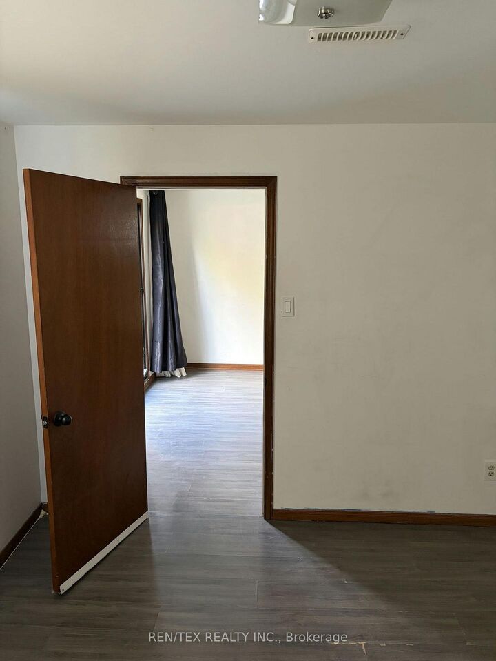 Property Photo:  93 Maplegrove Avenue Lower Level  ON L3Z 1R9 