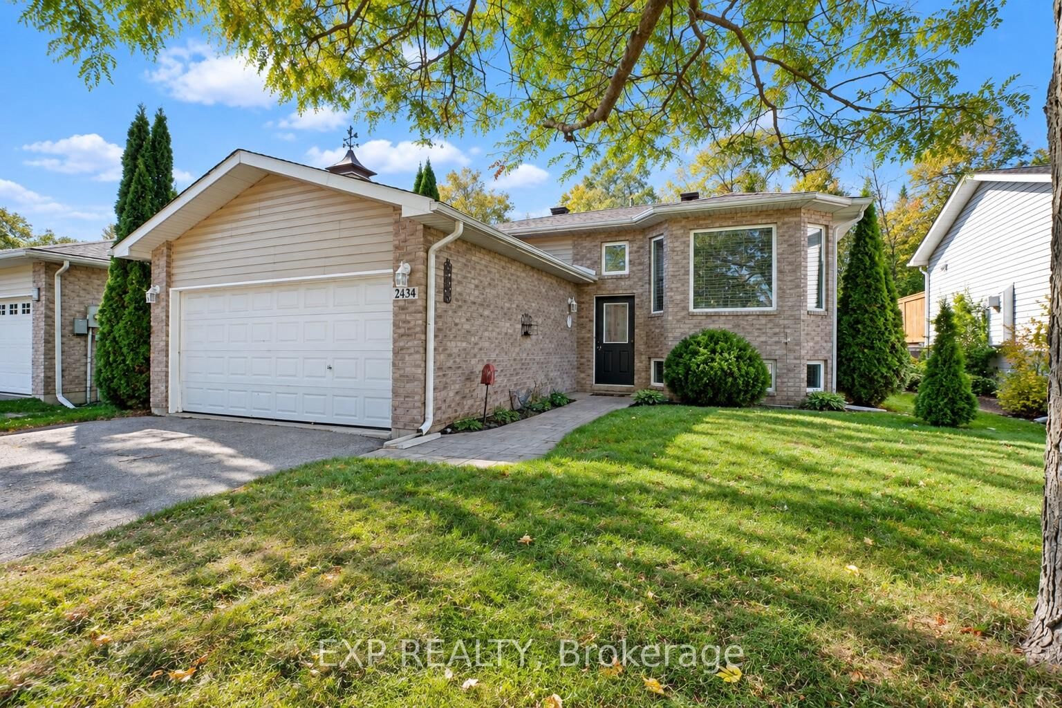 Property Photo:  2434 Ralph Street  ON L9S 2G4 