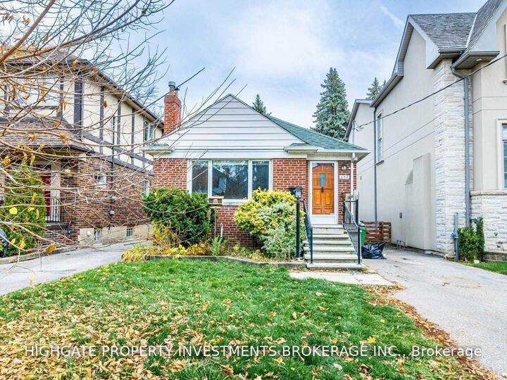 Property Photo:  323 Rumsey Road  ON M4G 1R6 