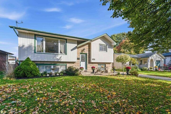 Property Photo:  22 Jennifer Court  ON L3C 6H8 