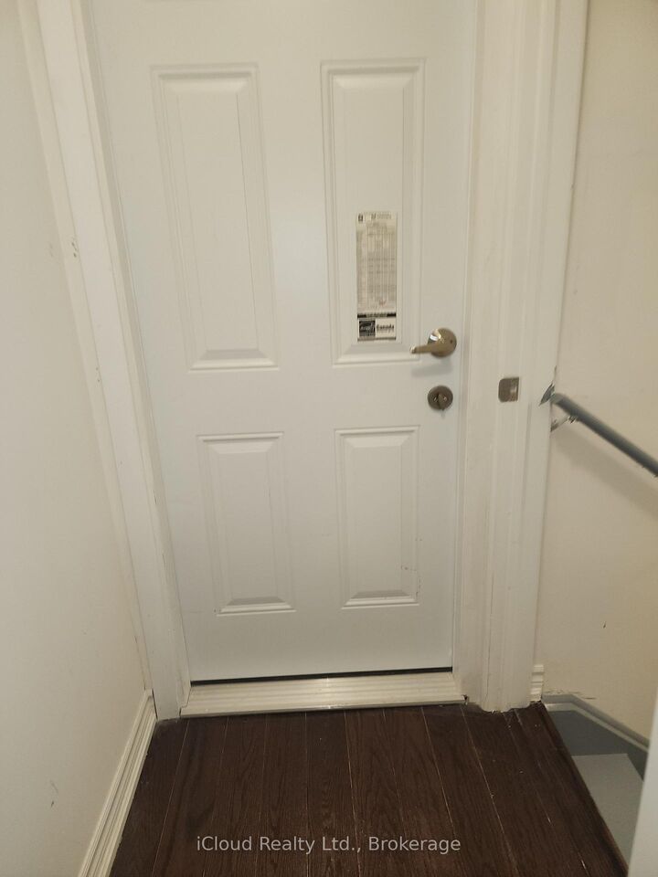 Property Photo:  41 Allegro Drive Main  ON L6Y 6J9 