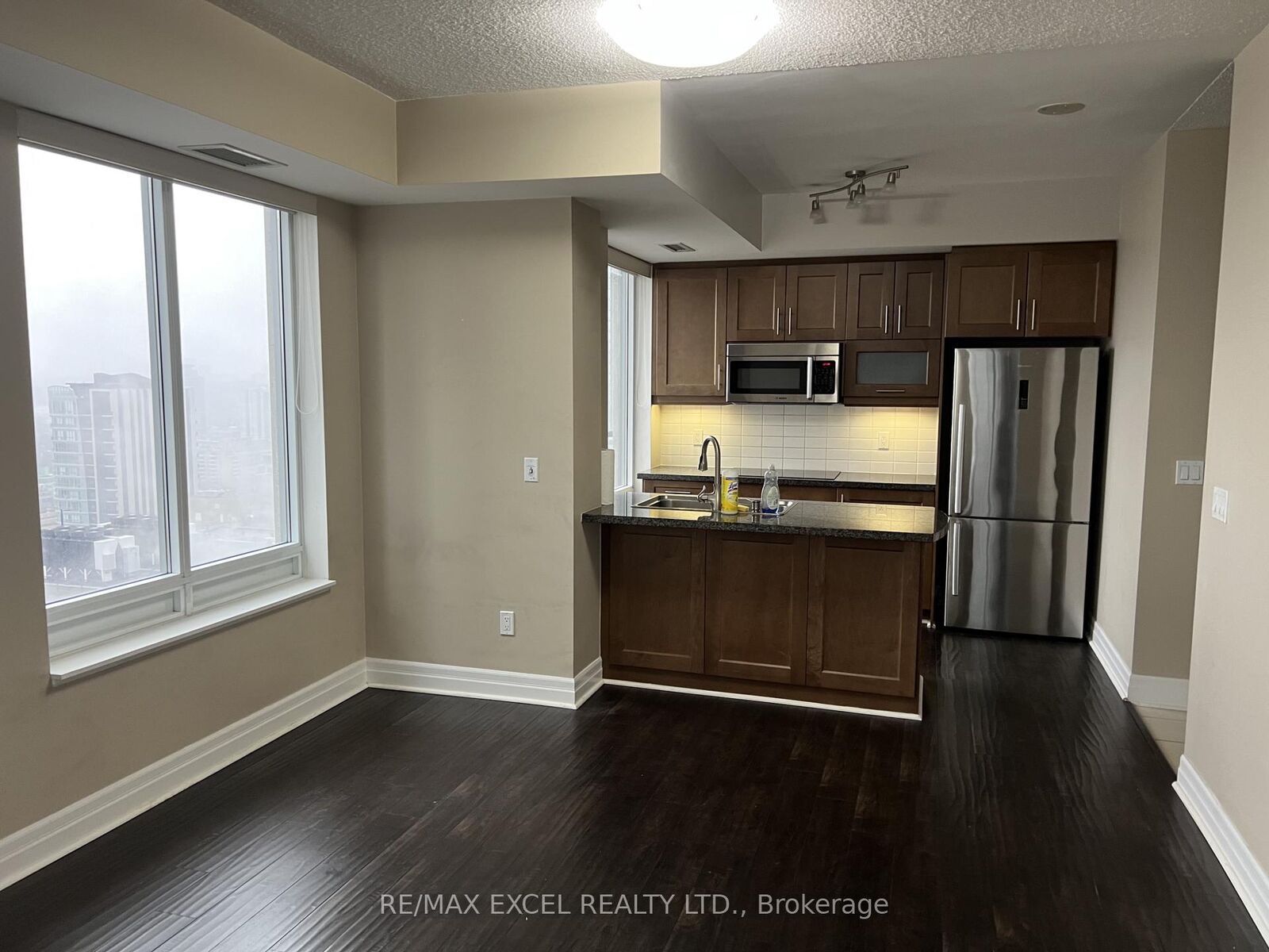 Property Photo:  35 Balmuto Street 3006  ON M4Y 0A3 