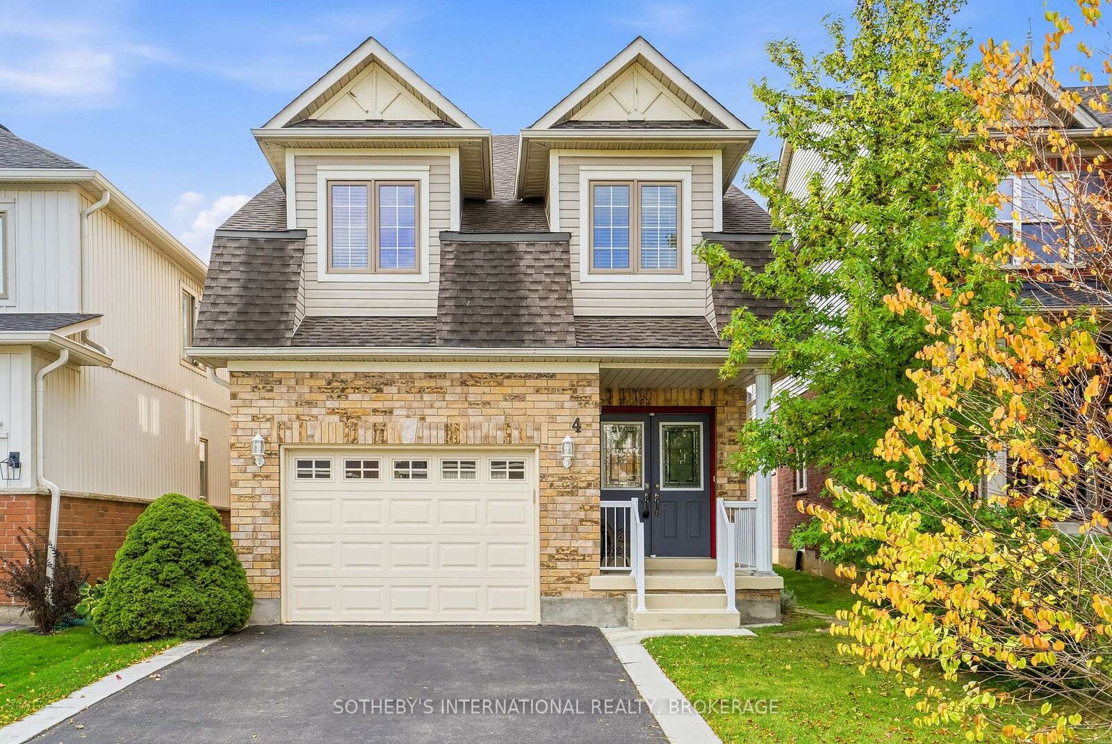 Property Photo:  4 Alex Grant Place  ON L2P 0A2 