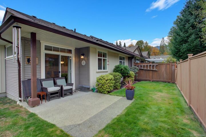 Property Photo: 300 Grosskleg Way #21 BC V0R 2G0