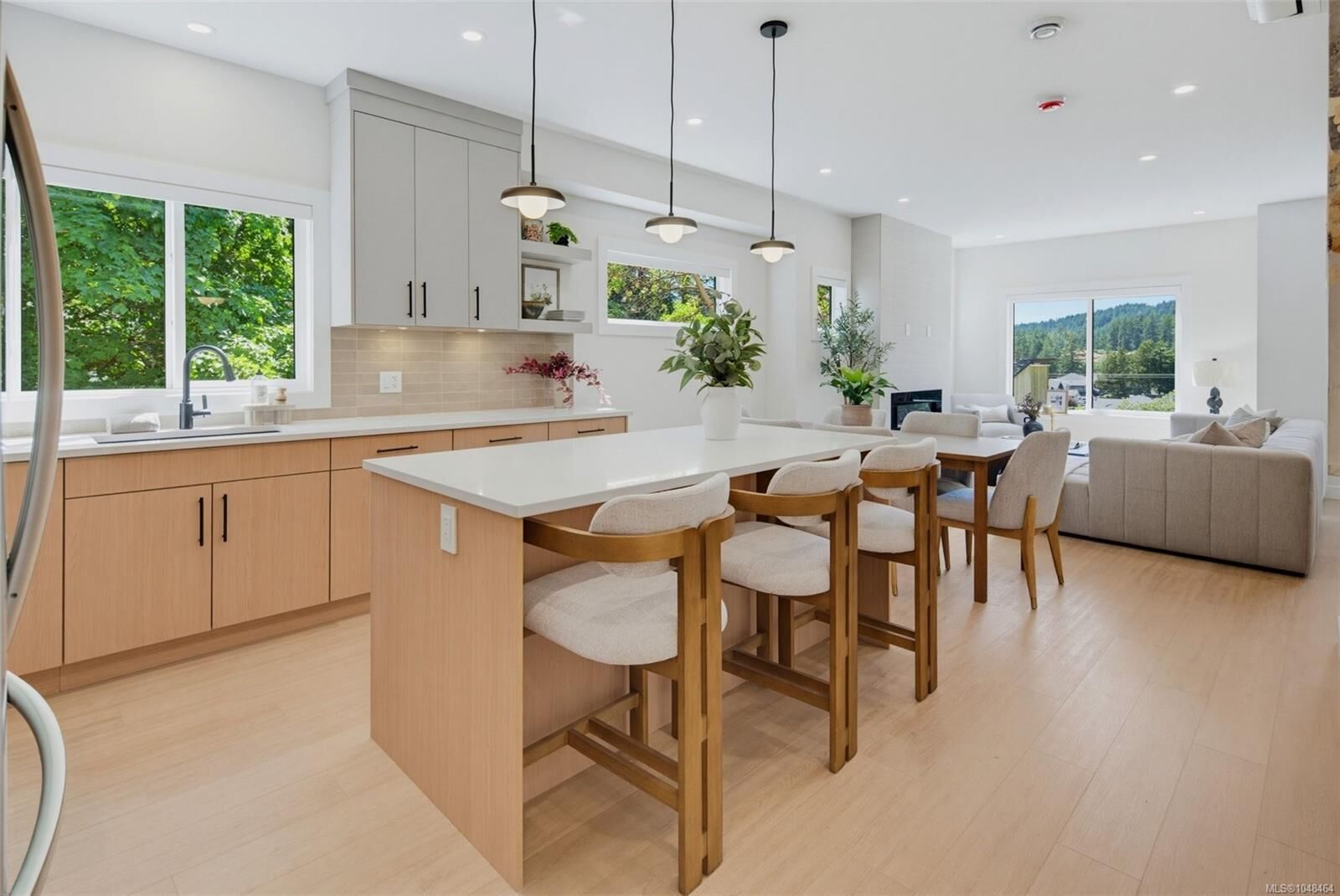 Property Photo:  970 Siskin Ridge  BC V9C 2X9 