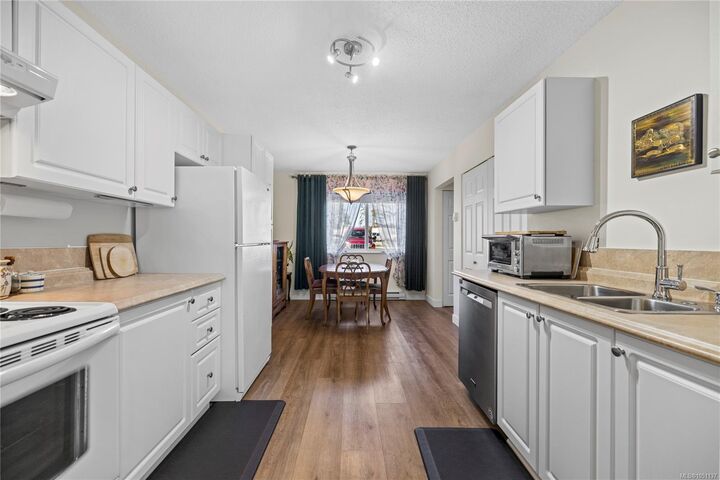 Property Photo:  2503 Rosstown Rd  BC V9T 3R9 