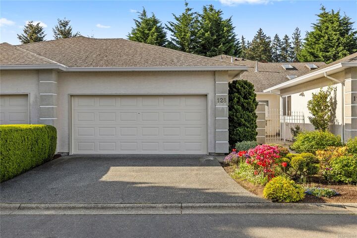 Property Photo:  128 Ocean Walk Dr  BC V9V 1N2 