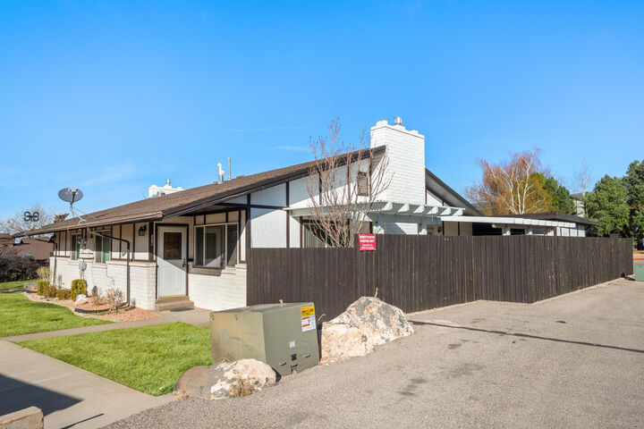 Property Photo: 991 S Three Fountains Dr UT 84720