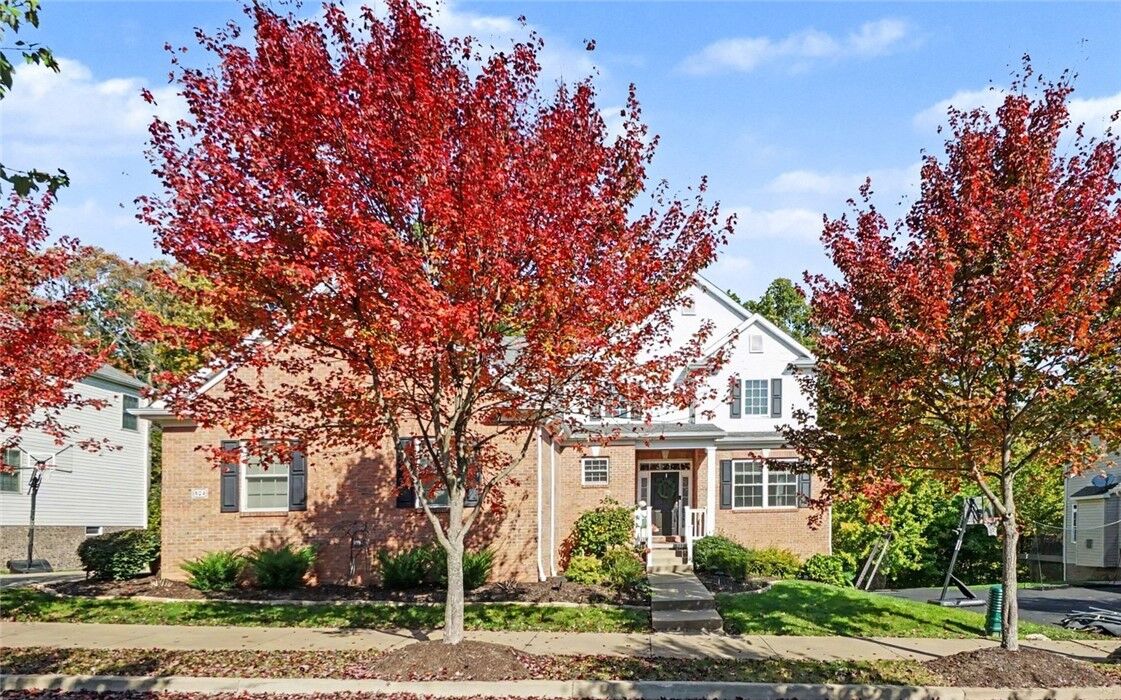 Property Photo: 824 Westminster Ln PA 16066