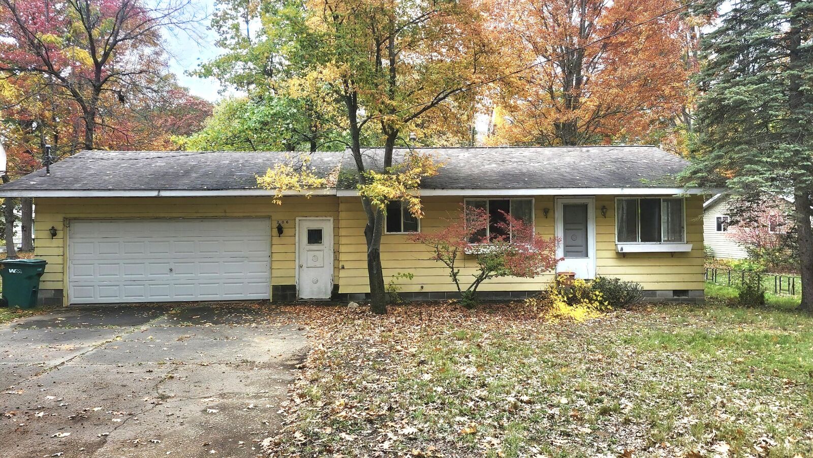 Property Photo: 206 Chippewa Trail MI 48651