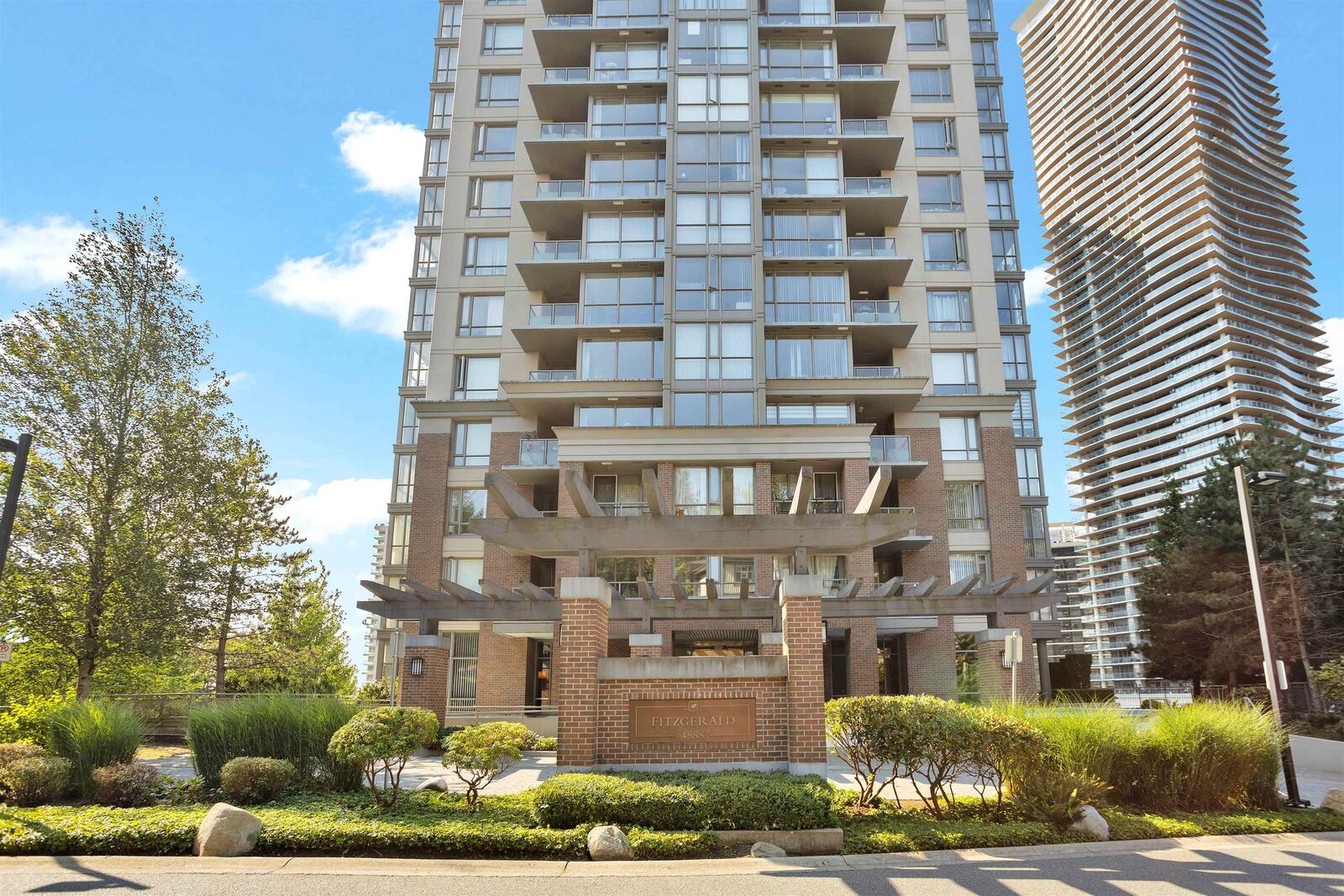 Property Photo:  4888 Brentwood Drive 905  BC V5C 0C6 