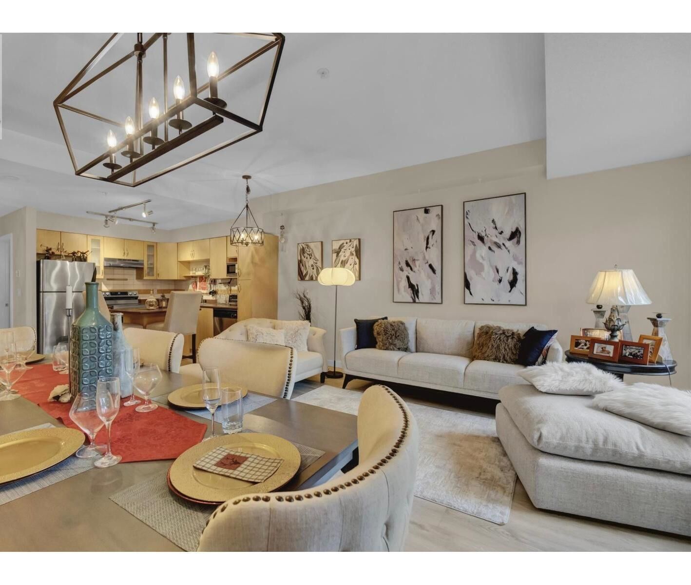 Property Photo:  160 Shoreline Circle 111  BC V3H 0B2 
