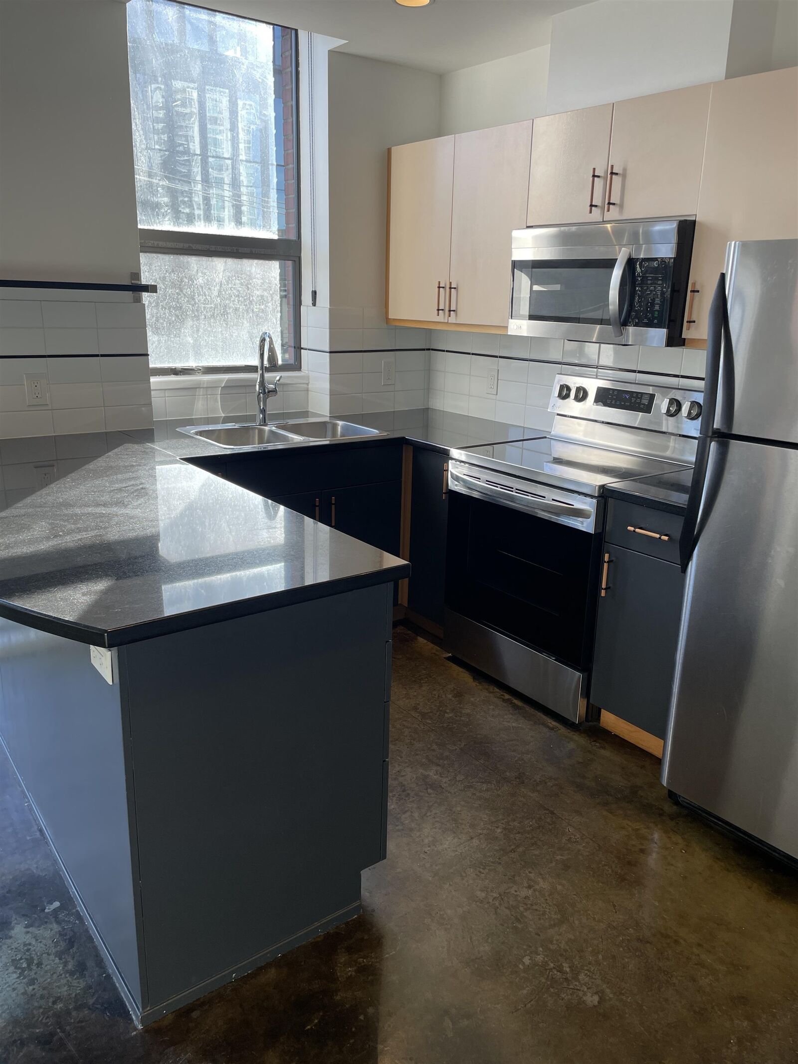 Property Photo: 919 Station Street 405 BC V6A 4L9