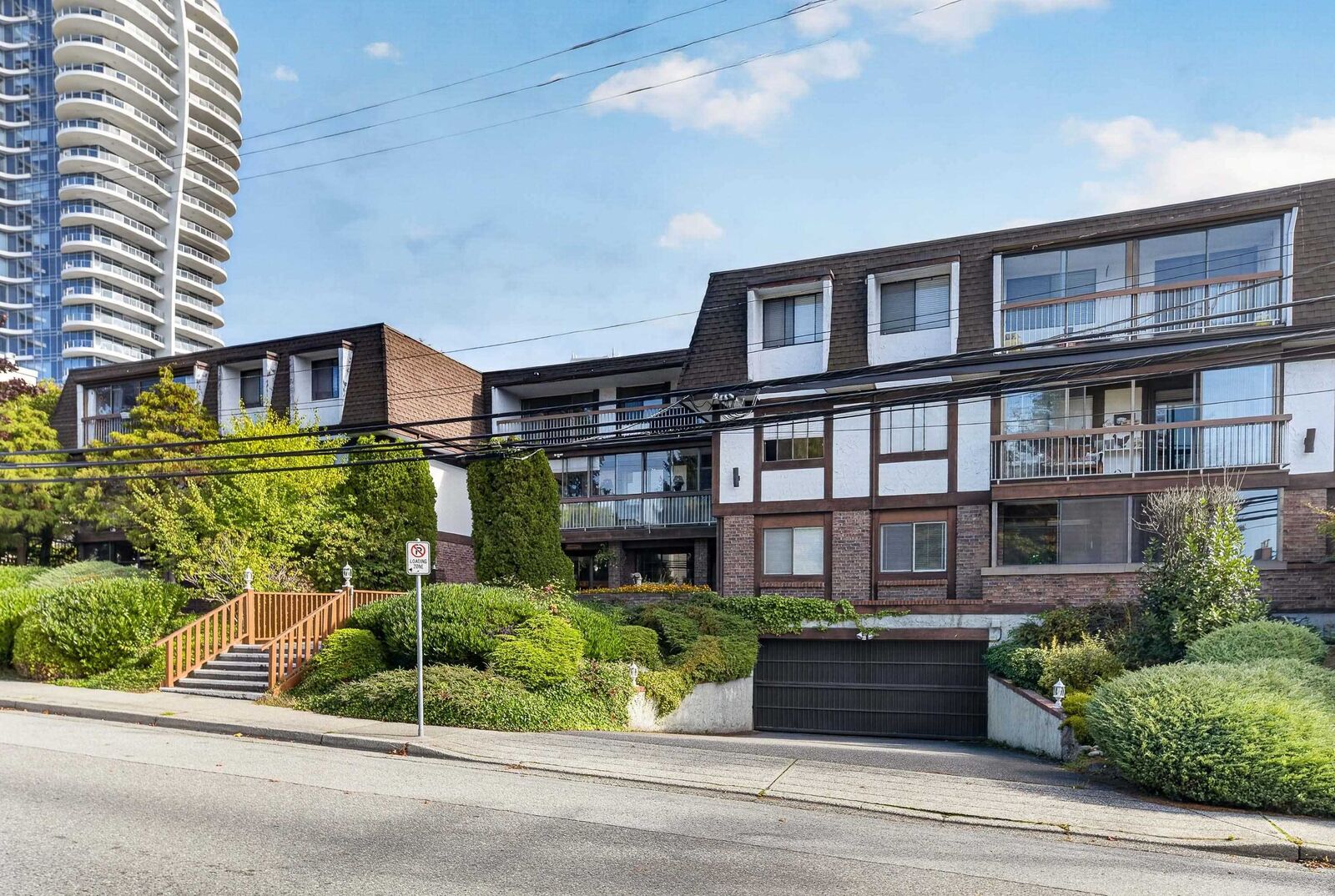 Property Photo:  1444 Martin Street 304  BC V4B 3W7 