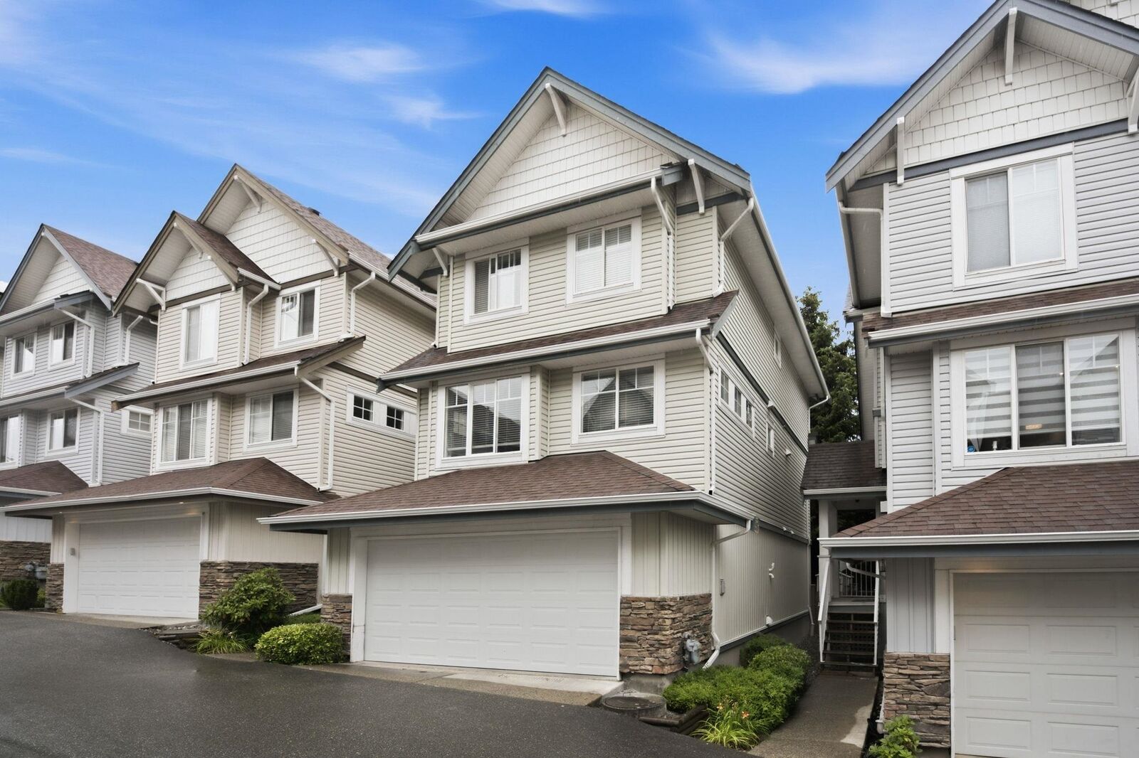 Property Photo:  20582 67 Avenue 5  BC V2Y 3B2 