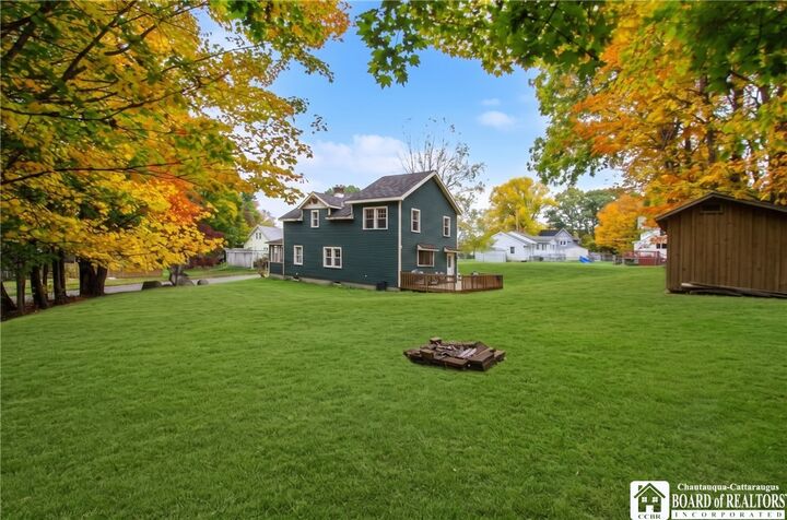 Property Photo:  439 Hallock Street  NY 14701 