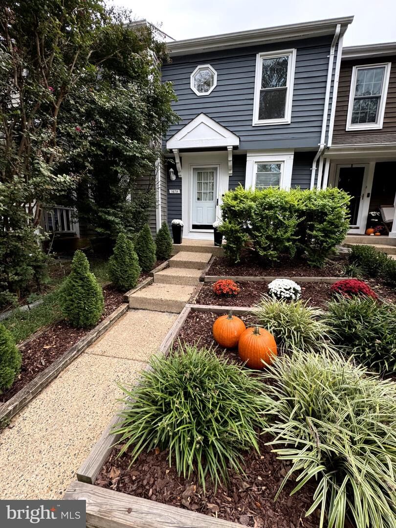 Property Photo:  1679 Poplar Grove Drive  VA 20194 