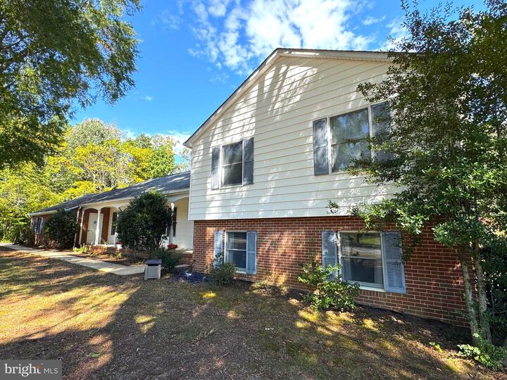 Property Photo:  5381 Strawberry Lane  VA 22485 