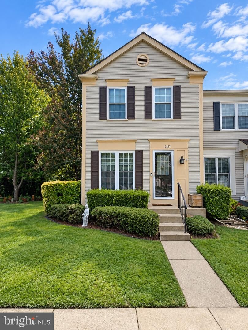Property Photo: 6637 High Valley Lane VA 22315