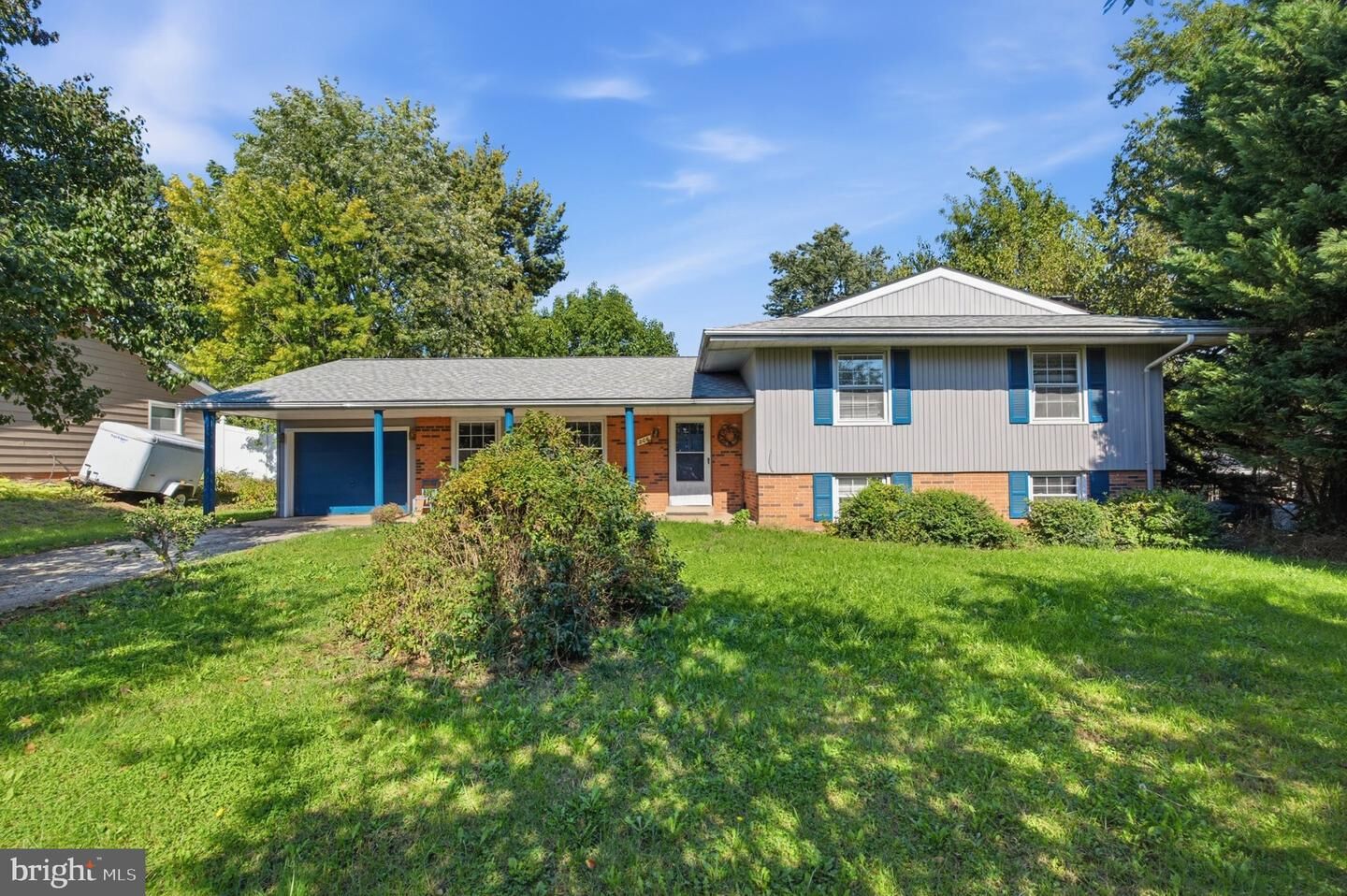 Property Photo: 206 E Brunswick Street VA 20164