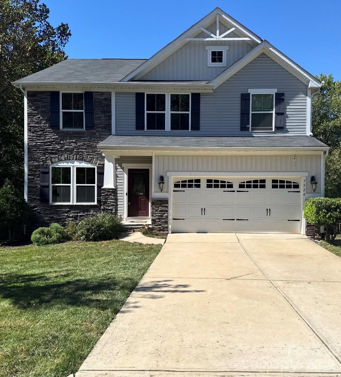 Property Photo: 7524 Berkeley Road NC 28037