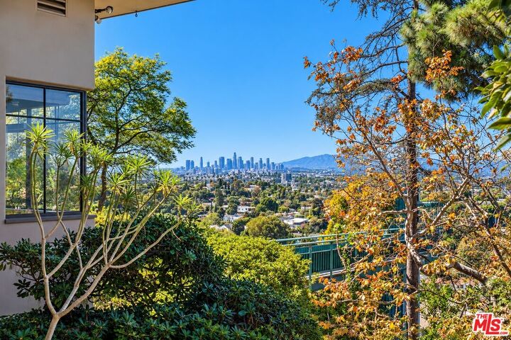 Property Photo:  1750 Silverwood Ter  CA 90026 