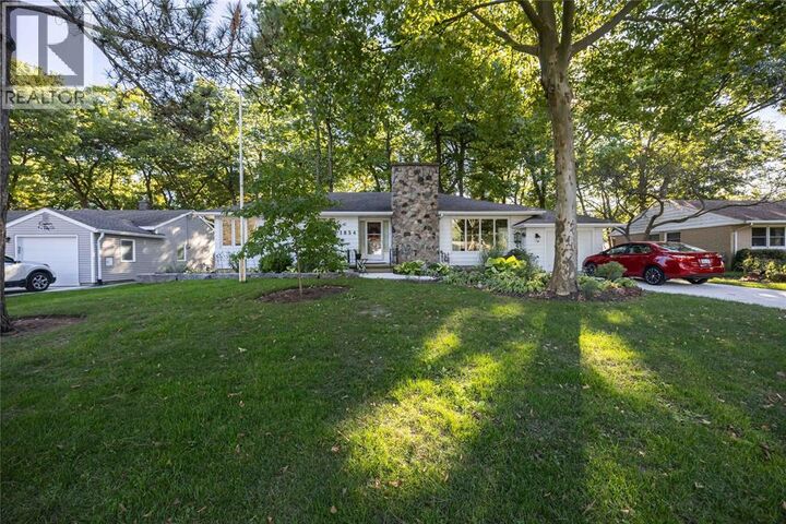 Property Photo:  1854 Clarendon Drive  ON N7X 1G1 