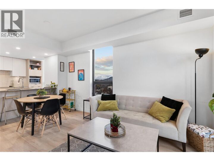 Property Photo:  1488 Bertram Street 1005  BC V1Y 0M6 