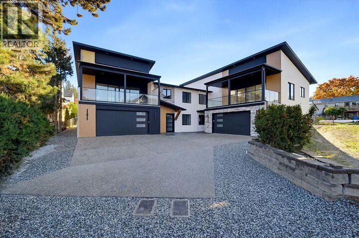 Property Photo:  1080 9 Avenue Northeast 1  BC V1E 4A8 