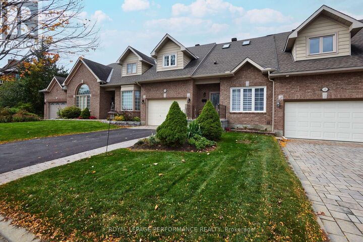 Property Photo:  14 Windeyer Crescent  ON K2K 2P6 