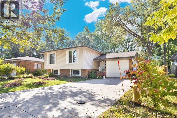 Property Photo:  1367 Isabelle Place  ON N8S 4J4 