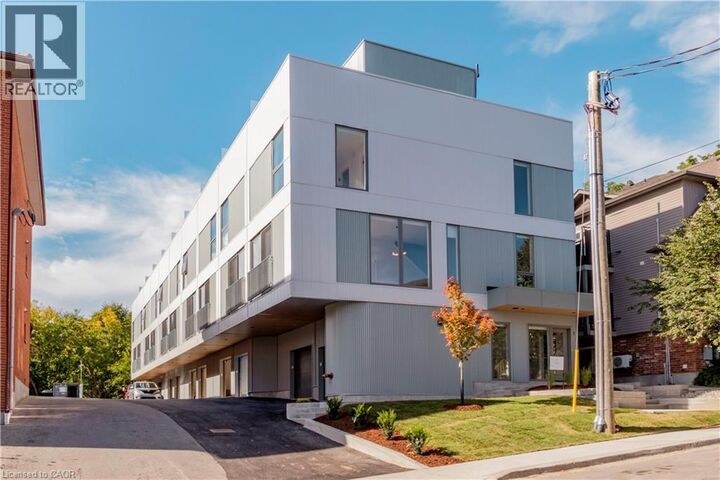 Property Photo:  114 South Madison Avenue South Unit 6  ON N2G 3M6 