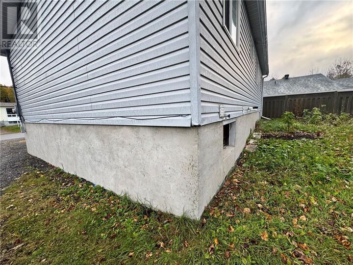Property Photo:  27 Spruce Street  ON P0H 2H0 