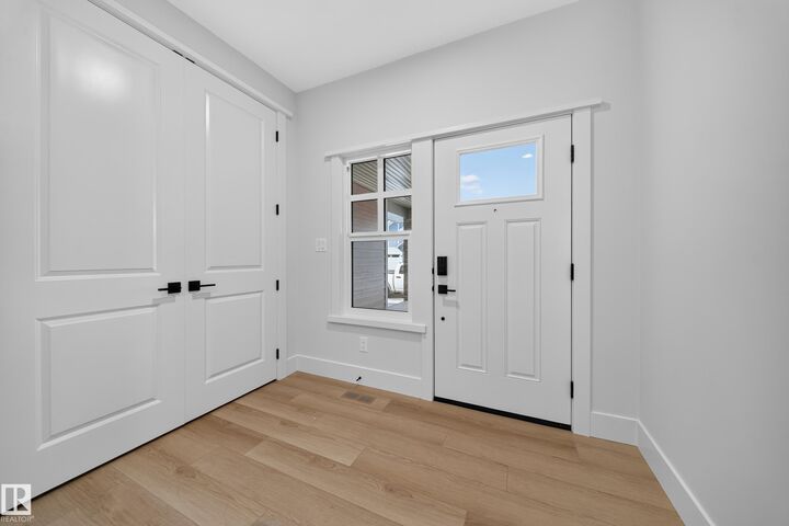 Property Photo:  120 Hillshire Boulevard 17  AB T8B 0C9 