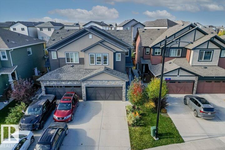 Property Photo:  5120 Lark Crescent NW  AB T5S 0N9 