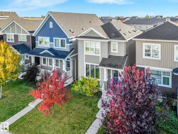 Property Photo:  1431 167 Street SW  AB T6W 3C4 