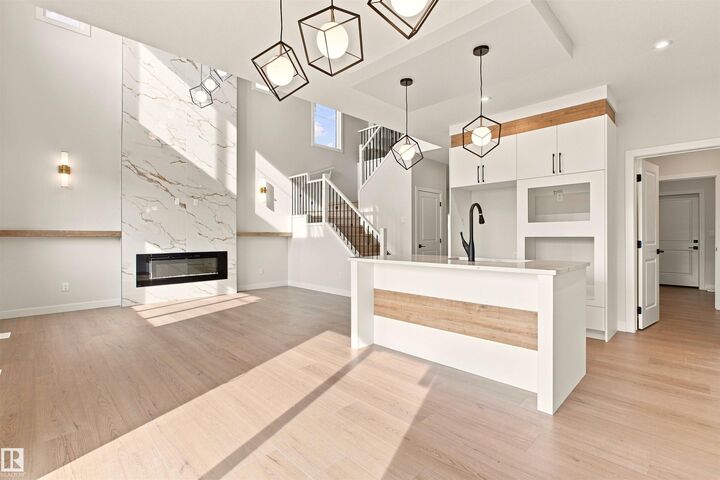 Property Photo:  10406 104 Street  AB T8R 0C9 