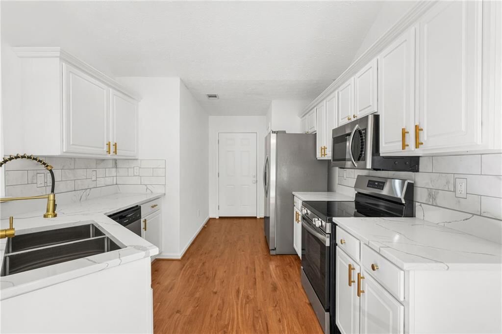 Property Photo: 65 Shenandoah Drive GA 30680