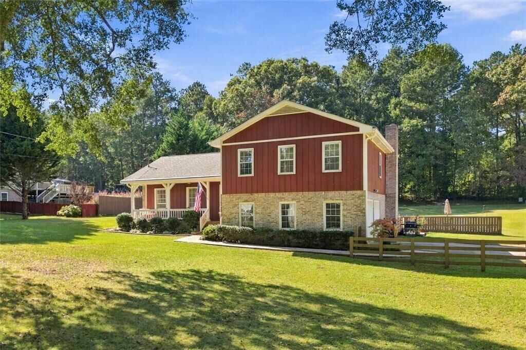 Property Photo: 49 Lakeview Drive GA 30180