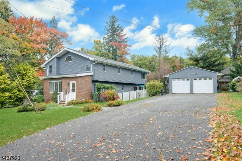 Property Photo:  39 Hillside Ave  NJ 07460 