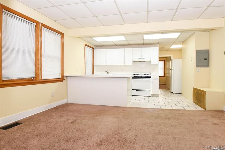 Property Photo:  51 Thorman Avenue 2R  NY 11801 