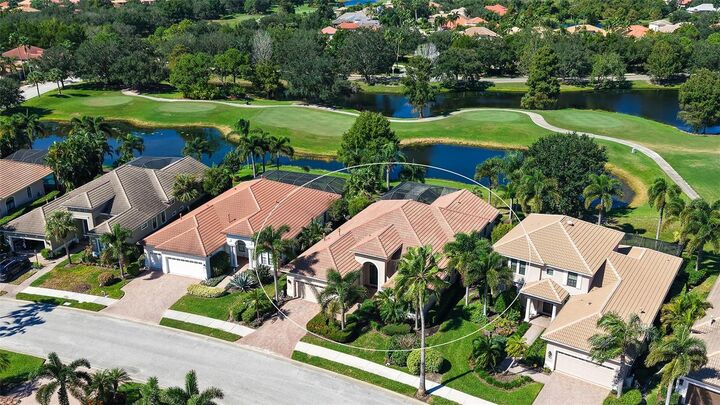 Property Photo:  13978 Siena Loop  FL 34202 